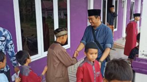 Ramadhan, Putra Mas Berbagi Hidangan Berbuka Puasa