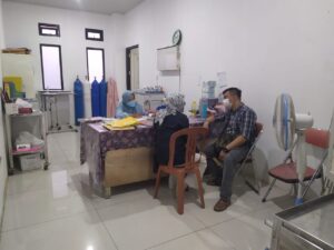 PMW Beri Bantuan Keluarga Bayi Tanpa Dinding Perut