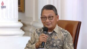 BBM Jenis Pertalite, Pertamax Dan Solar Resmi Naik