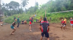 Jalin Keakraban, Satgas TMMD Olahraga Bersama Warga