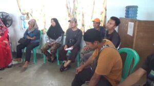 Belasan Warga Geruduk Sekretariat PPKH Rejang Lebong