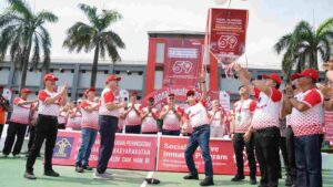 Jelang Hari Bakti Pemasyarakatan, Puluhan Duta Besar dan Menkumham Bertanding Olahraga Bersama Narapidana