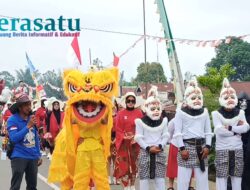 Ribuan Warga Desa IV Suku Menanti Antusias Ikuti Karnaval Kemerdekaan