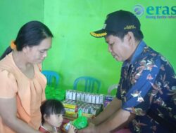 Cegah Stunting, Pemdes Dataran Tapus Salurkan Paket PMT 
