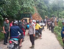 Sempat Lumpuh, Jalan Lintas Curup – Lebong Kembali Dapat Dilalui