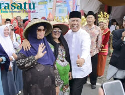Bupati Rejang Lebong Hadiri Sedekah Bumi Desa Sumber Bening