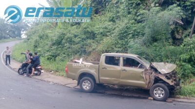 Dikemudikan Wanita Non-ASN, Mobil Dinas Satpol PP Bengkulu Utara Tabrak Truk di Rejang Lebong