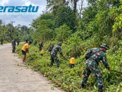 Selain Jaga Keamanan Pulau Terluar, Satgas Puter Yonif 144/Jaya Yudha Gotong Royong Bersihkan Lingkungan Enggano
